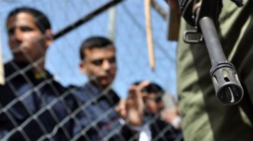 الأسيران الأعرج وأبو هواش يقبعان في ظروف قاسية في سجن “عيادة الرملة”