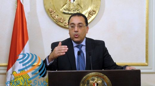 مصر تعلن تمديد حظر التجول بسبب “كورونا” لنهاية شهر رمضان