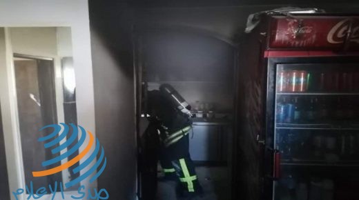 الدفاع المدني يخلي اصابتين بحريق مطعم في بيت لحم