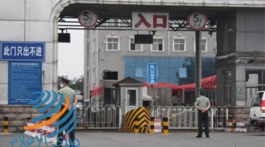 فيروس كورونا: الصين تُحكم إغلاق أكبر سوق جملة والأحياء المحيطة به في العاصمة بعد تفشي الوباء