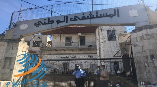 محافظ نابلس يغلق قرية دير الحطب بعد تسجيل إصابة بفيروس كورونا