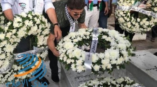 وضع أكاليل من الزهور على أضرحة الشهداء في المخيمات الفلسطينية في لبنان