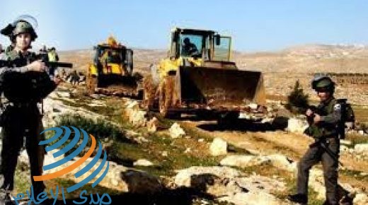 قوات الاحتلال تستولي على جرافة في سنيريا جنوب قلقيلية