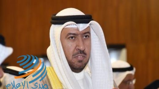 وزير الأوقاف الكويتي يعلن التبرع بمليون دولار مساعدات إلى لبنان