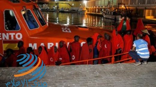 إنقاذ عشرات المهاجرين قبالة سواحل جزيرة يونانية
