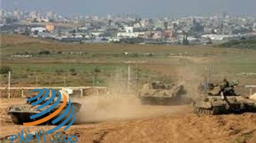 الاحتلال يقصف أراضي زراعية وموقعا شرق دير البلح
