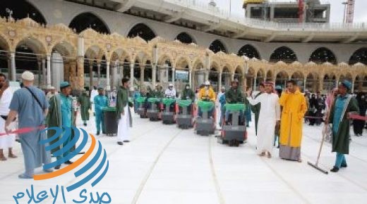 الشيخ السديس يتفقد أعمال تطيهر وتعقيم المسجد الحرام والنبوي