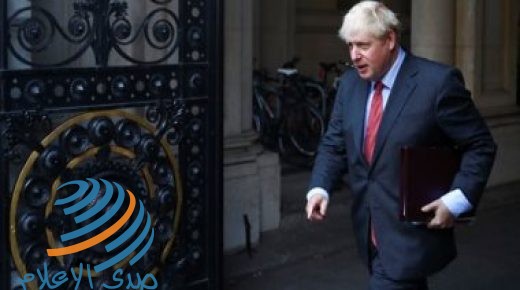 رئيس وزراء بريطانيا يعتذر بشأن خطأ لغوي في إيضاح تفاصيل قيود كورونا