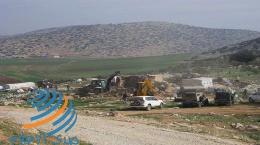 قوات الاحتلال تهدم مسكنين في يرزا شرق طوباس وتستولي على سيارة فضائية فلسطين