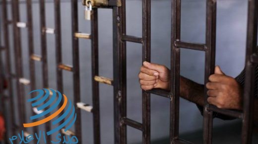 هيئة الأسرى: إدارة سجون الاحتلال تنكل بالأسير شادي هلسه أثناء اعتقاله