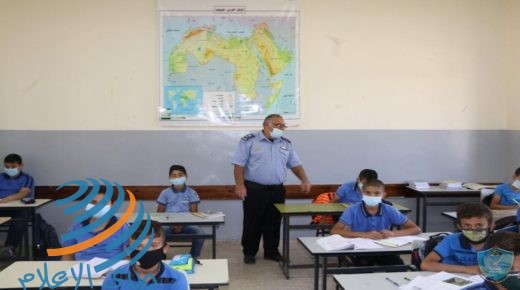 الشرطة والتربية يطلقان مشروع التوعية الصحية في مدارس تربية قباطية في جنين