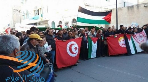 وقفة تضامنية في تونس دعما للأسير الأخرس