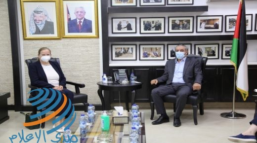 الوزير الشيخ يلتقي السفيرة النرويجية في فلسطين