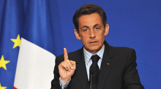 الرئيس الفرنسي السابق ساركوزي يمثل أمام المحكمة بتهمة الرشوة واستغلال النفوذ