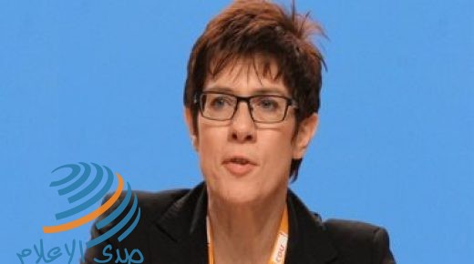 وزيرة الدفاع الألمانية في عزل ذاتي بعد أن خالطت مصابا بكورونا