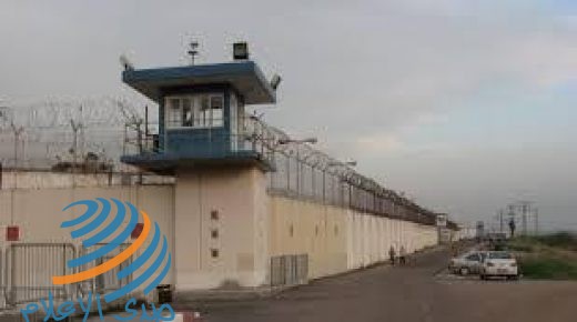 الأسرى في جلبوع ورامون ونفحة يشرعون بخطوات تصعيدية ضد إدارة السجون