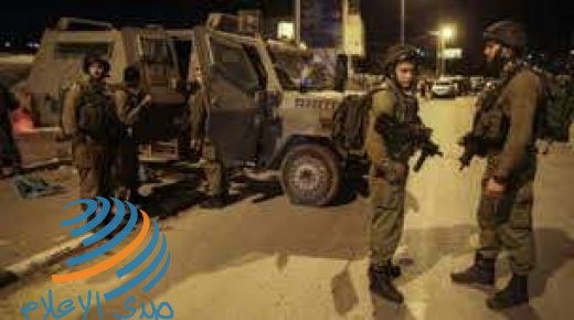 الاحتلال يعتقل شابا من مخيم الفارعة أثناء مروره على حاجز زعترة
