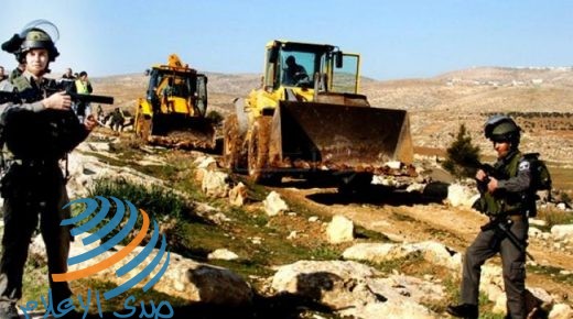 الاحتلال يجرف أراضي في يتما وقبلان جنوب نابلس 