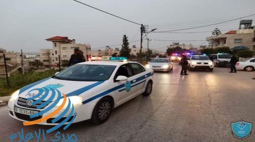 قلقيلية: الشرطة تغلق محلات تجارية وتحرر مخالفات وتحجز مركبات لغير الملتزمين