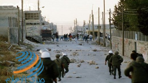 33 عاما على انتفاضة الحجارة