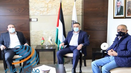 النائب العام ونقيب الصحفيين يبحثان تعزيز الحريات الإعلامية