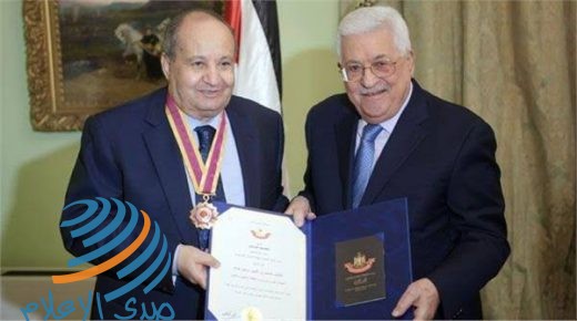 وفد من سفارة فلسطين ينقل تعازي الرئيس بوفاة الكاتب المصري وحيد حامد