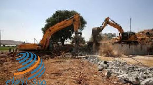 طولكرم: الاحتلال يهدم سورا لأرض زراعية في خربة جبارة