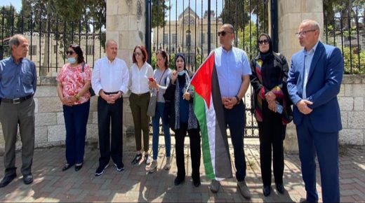 مرشحو التشريعي عن القدس ينظمون وقفة أمام بيت الشرق تأكيدا على حق القدس بالانتخابات