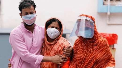 الهند: 300 ألف إصابة بكورونا لليوم الثاني عشر