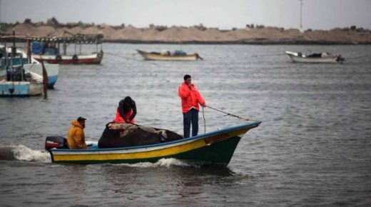 السلطات المصرية تفرج عن 5 صيادين من غزة
