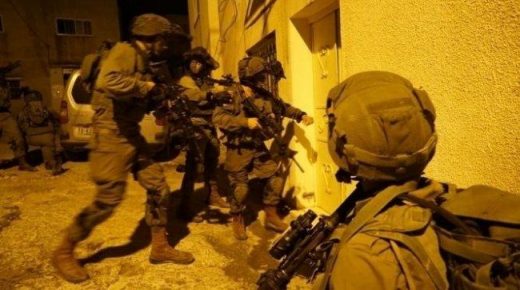 الاحتلال يعتقل مدير اقليم “فتح” في القدس وعضو آخر