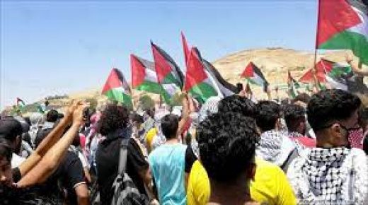 آلاف الأردنيين يتظاهرون إسنادا لشعبنا