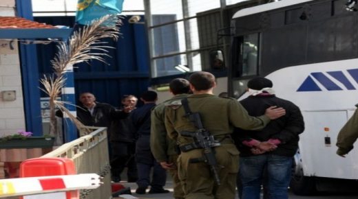 القدس: افراجات بشرط الإبعاد