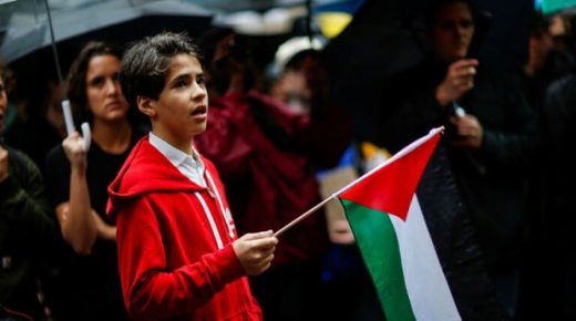 متضامنون مع فلسطين في الولايات المتحدة يطلقون حملة لتطبيق مشروع قانون 2590