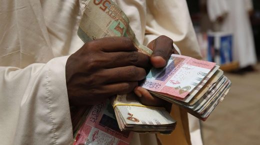 السودان يلغي العمل بالدولار الجمركي