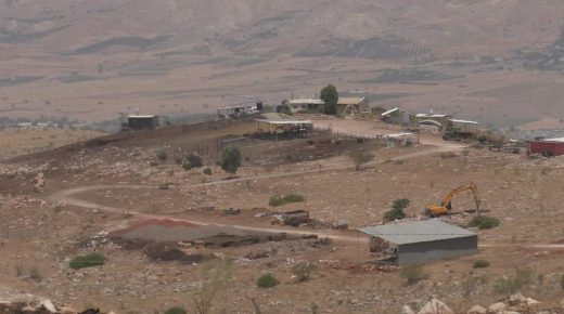 لليوم الثالث: مستوطنون يواصلون تجريف أراض في خربة “السويدة” بالأغوار