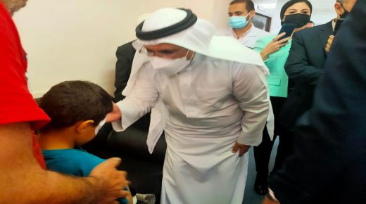 القاهرة: وفد من البرلمان العربي يعود جرحى العدوان الإسرائيلي في مستشفى معهد ناصر