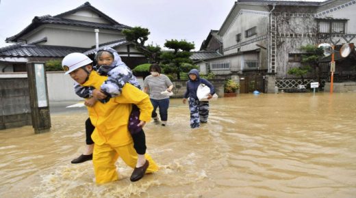 اليابان تطلب إخلاء أكثر من 120 ألف ساكن بسبب هطول أمطار غزيرة