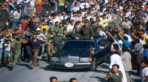 27 عاما على عودة ياسر عرفات إلى أرض الوطن