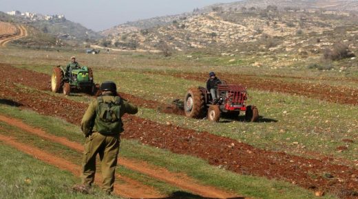 الاحتلال يخطر نهائيًا بوقف العمل في طريق زراعي جنوب طوباس