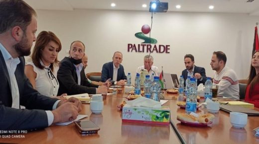 إطلاق منح برنامج “تصدير” لتسهيل التجارة ودعم الجمارك الفلسطينية