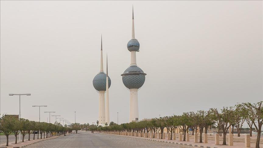 الكويت تتجه لخفض الإنفاق بالميزانية العامة 10 بالمئة
