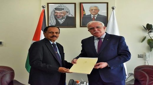 المالكي يتسلم نسخة عن أوراق اعتماد سفير سريلانكا المقيم لدى دولة فلسطين
