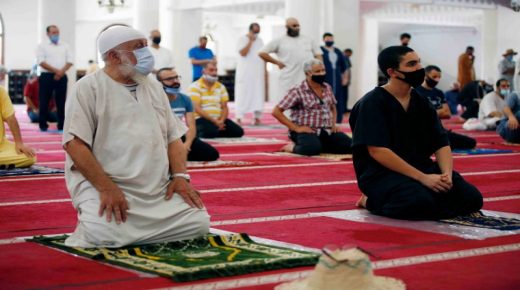 “الأوقاف” تدعو إلى إقامة صلاة الغائب على أرواح شهداء حرائق الغابات في الجزائر