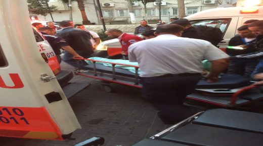 إصابات في اعتداء للمستوطنين والاحتلال يعتقل شقيقين وسط الخليل