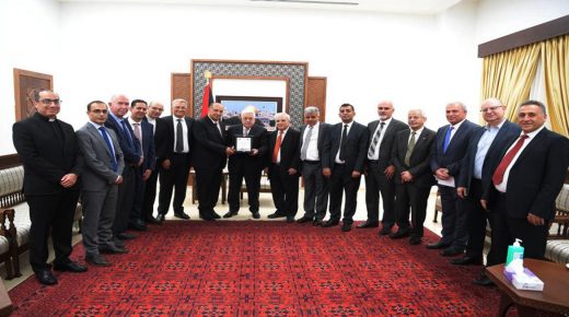 الرئيس يستقبل رؤساء الجامعات الفلسطينية في المحافظات الشمالية والقدس