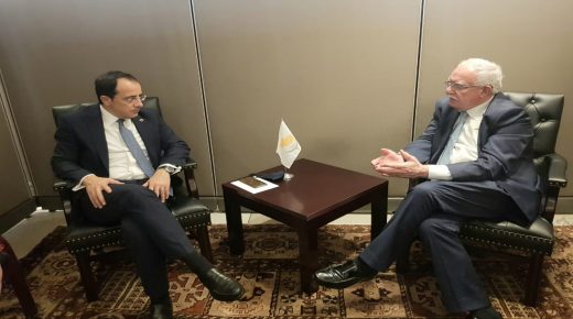 المالكي ووزير خارجية قبرص يوقعان مذكرة تفاهم لتعزيز التعاون التنموي