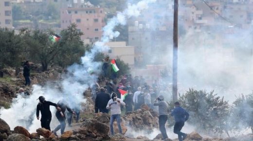 174 إصابة خلال مواجهات مع الاحتلال في نابلس