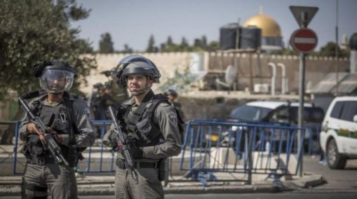 الاحتلال يعتقل 12 شابا من القدس