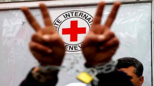 الصليب الأحمر: قتل المسعفين الثمانية في قطاع غزة تذكير صارخ بمدى خطورة بغزة